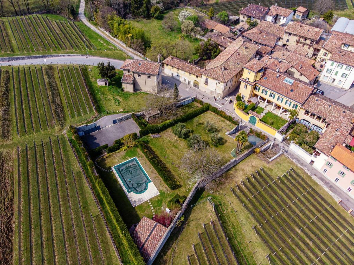 Castello Di Brusata Apartment By Quokka 360 - Romantic Flat With Pool Mendrisio Exteriér fotografie